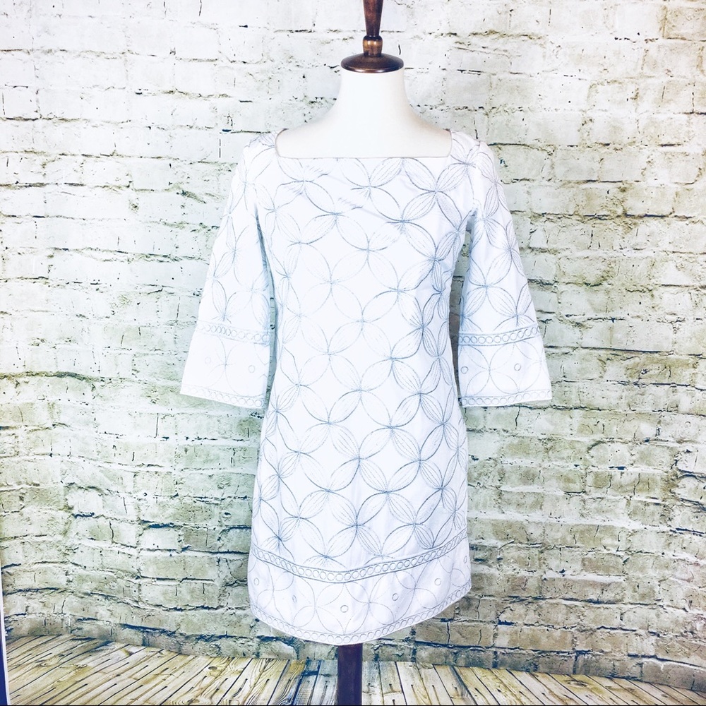 Lilly Pulitzer White & Silver Shift Dress (Size 2)